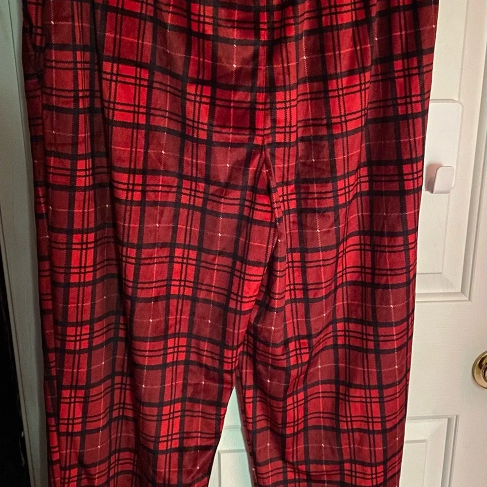 Unisex Club Room Red Pajama Pants XL EUC
